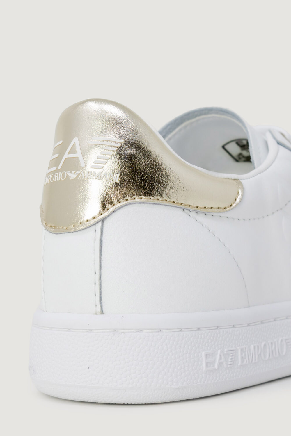 Sneakers EA7 logo rilievo Oro - Foto 5