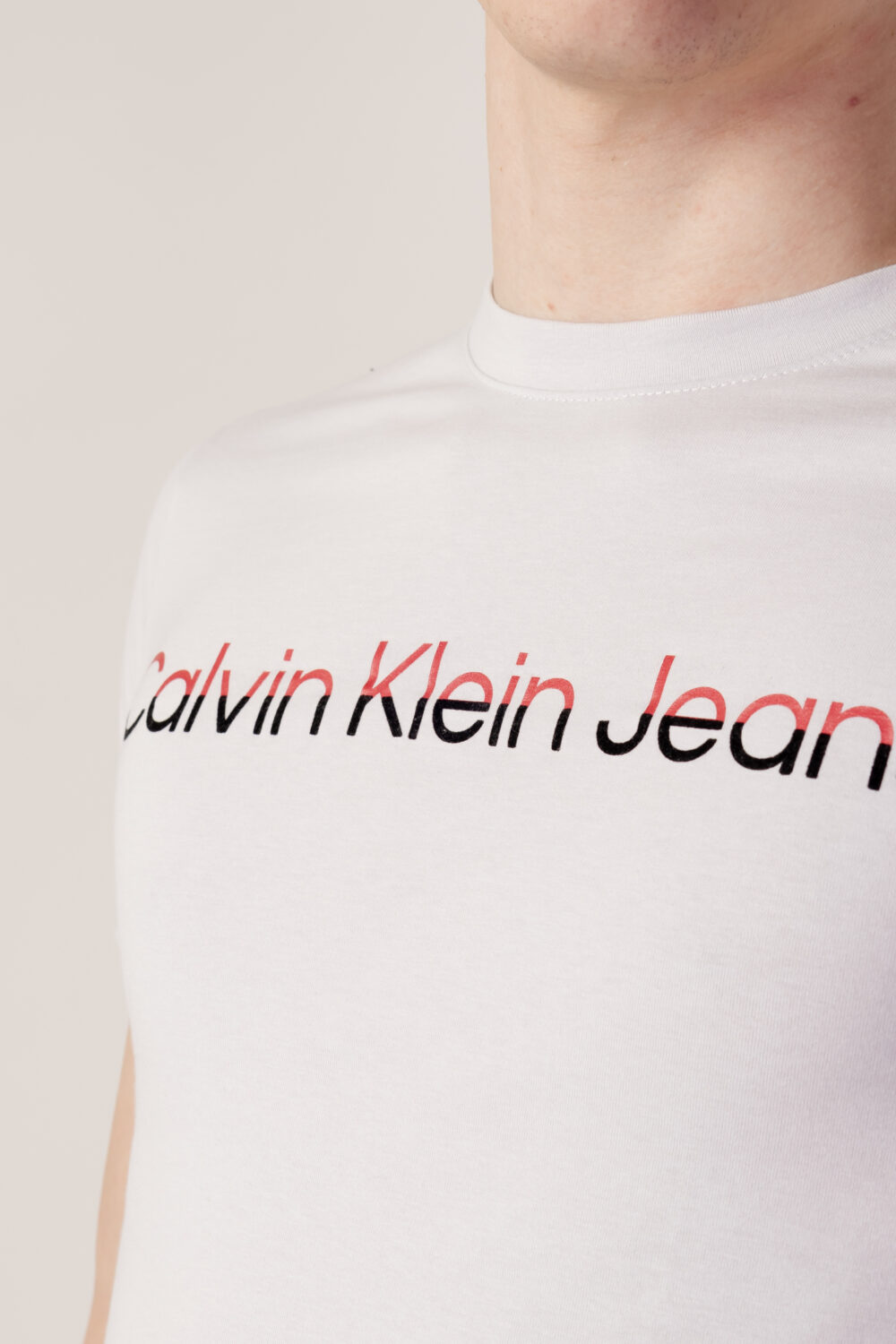 T-shirt Calvin Klein Jeans Grigio Chiaro - Foto 2