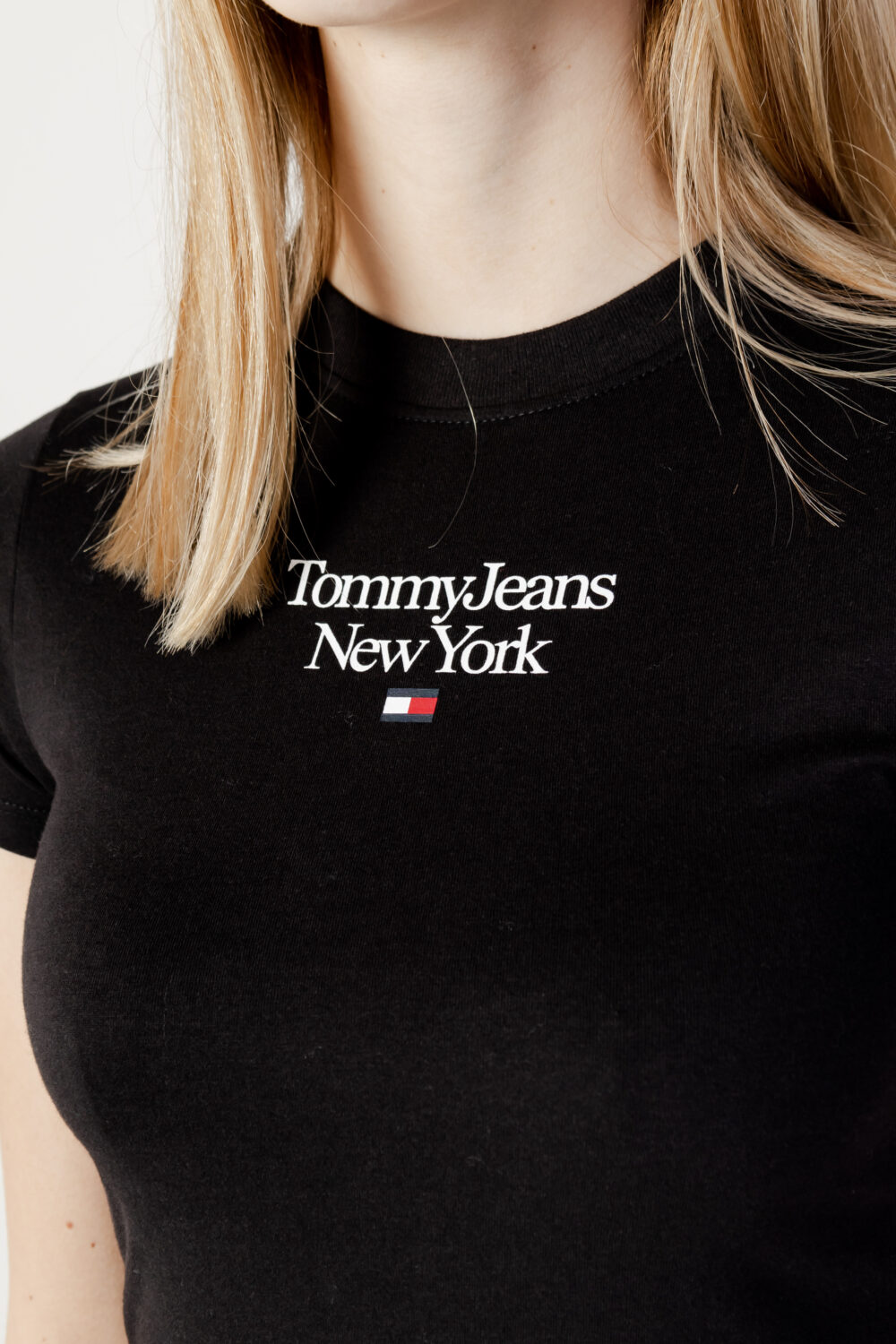 T-shirt Tommy Hilfiger Jeans tjw bby essential lo Nero - Foto 2
