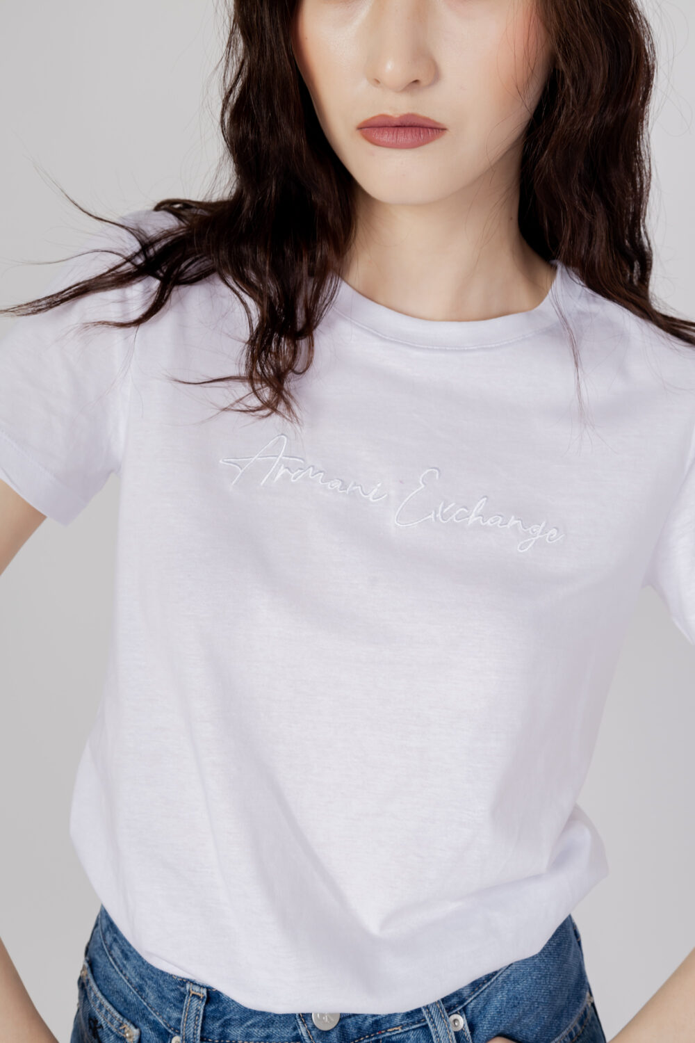 T-shirt Armani Exchange logo corsivo Bianco - Foto 5