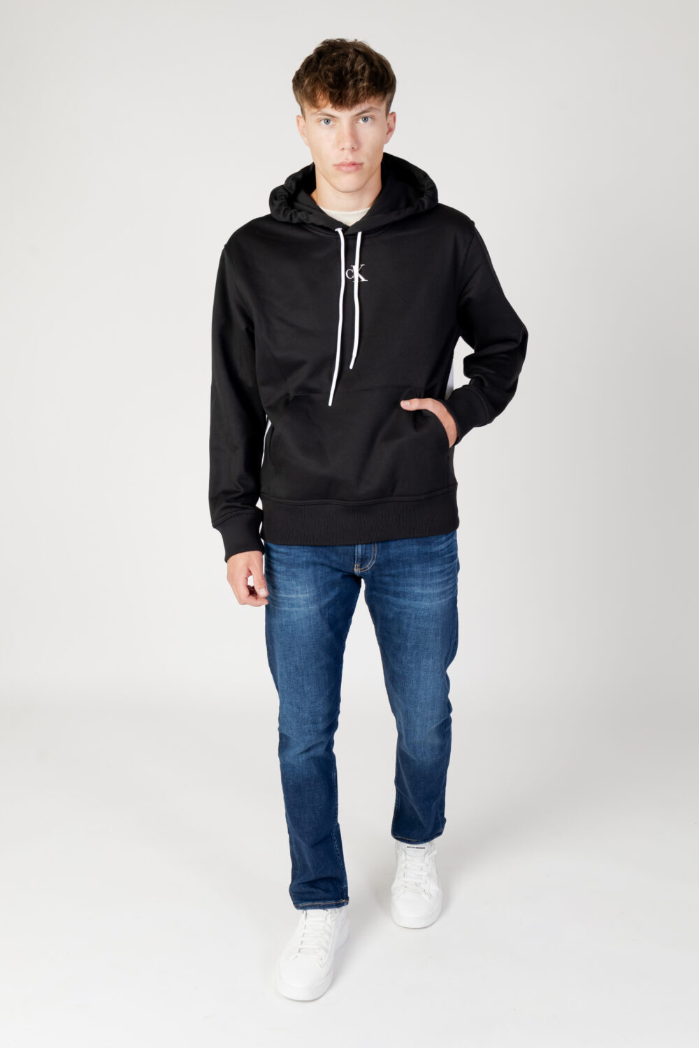 Felpa con cappuccio Calvin Klein Jeans blocking hoodie Nero - Foto 3