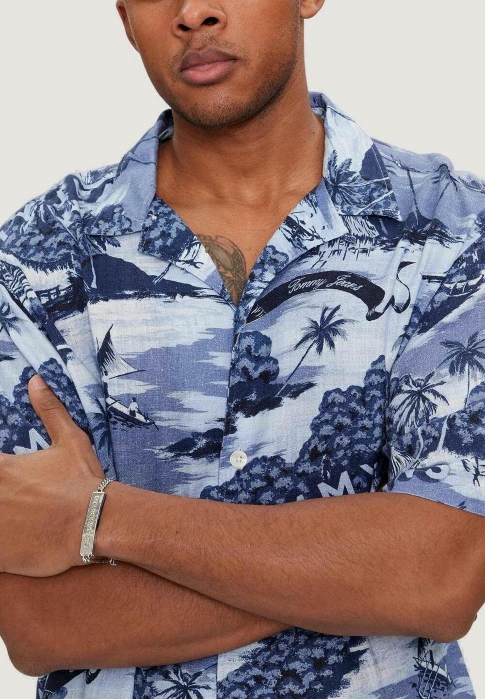 Camicia manica corta Tommy Hilfiger Jeans ao hawaiian camp Celeste - Foto 2