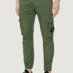 Pantaloni con cavallo basso Calvin Klein Jeans washed cargo Verde Oliva - Foto 1