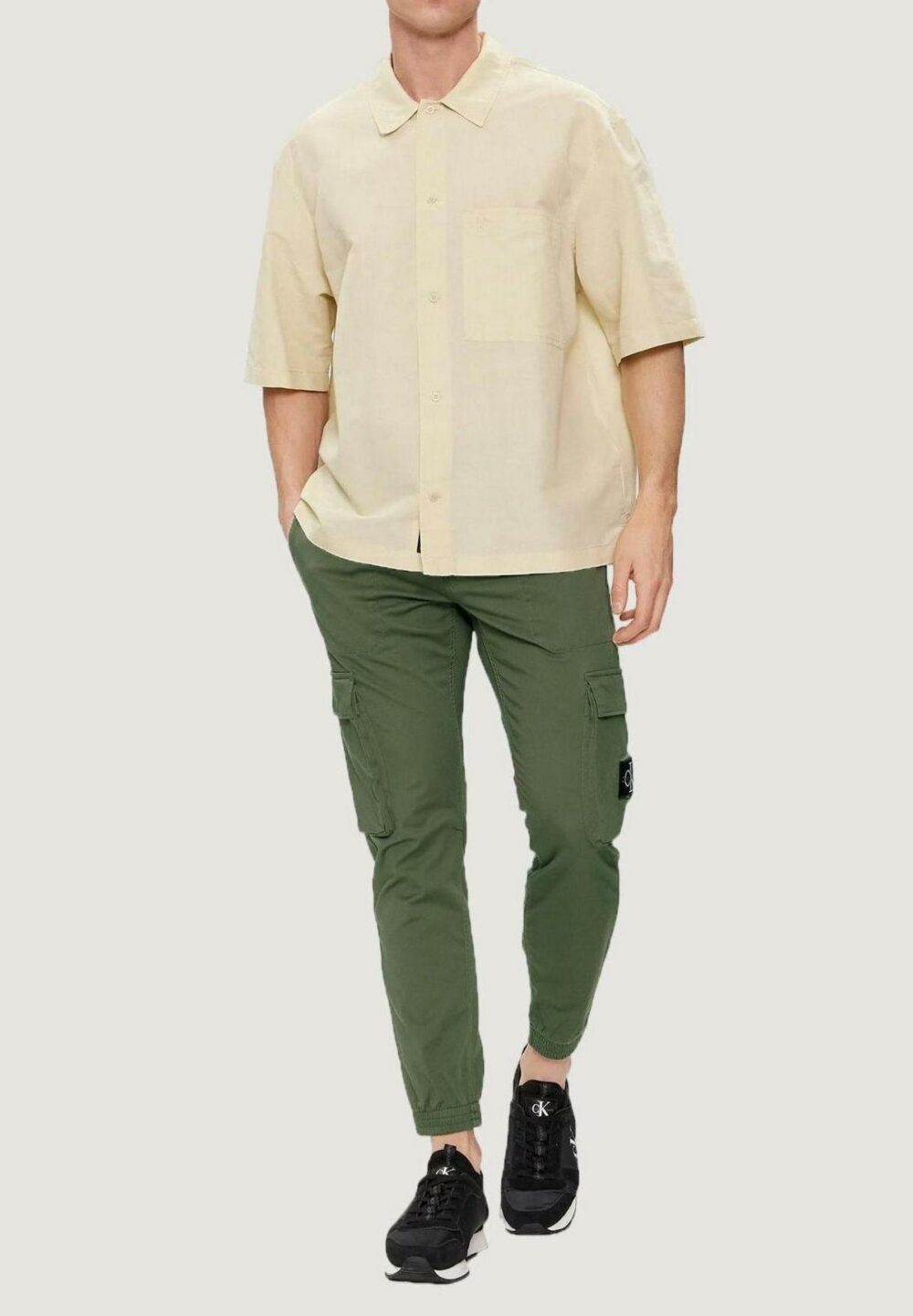 Pantaloni con cavallo basso Calvin Klein Jeans washed cargo Verde Oliva - Foto 5