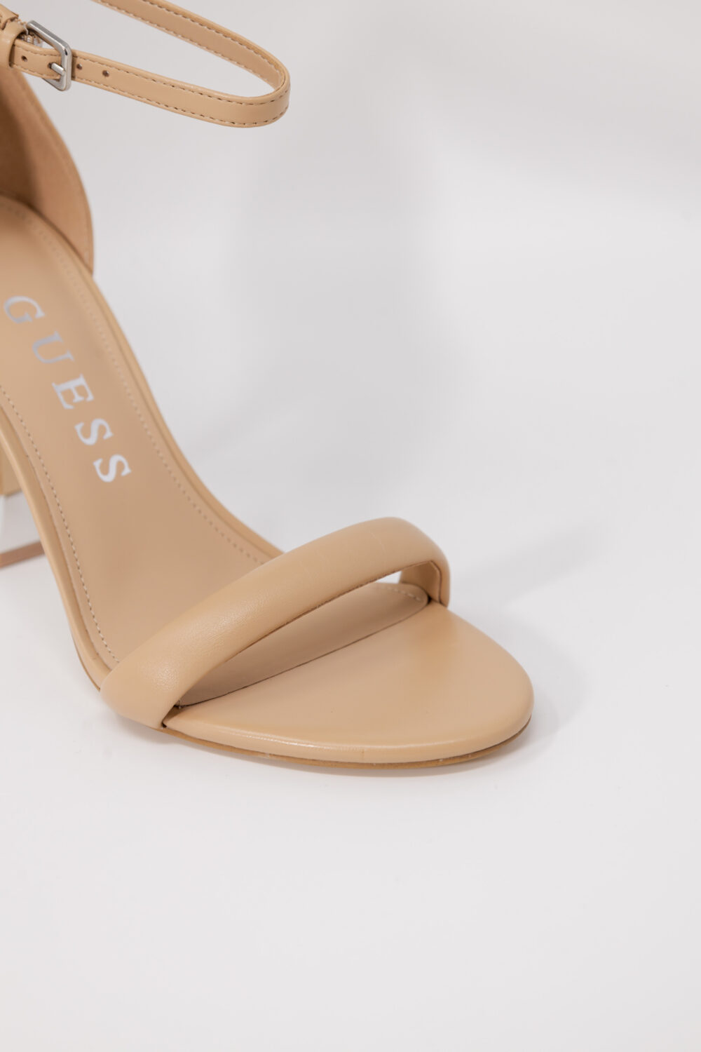 Scarpe con tacco Guess kabecka Beige - Foto 5