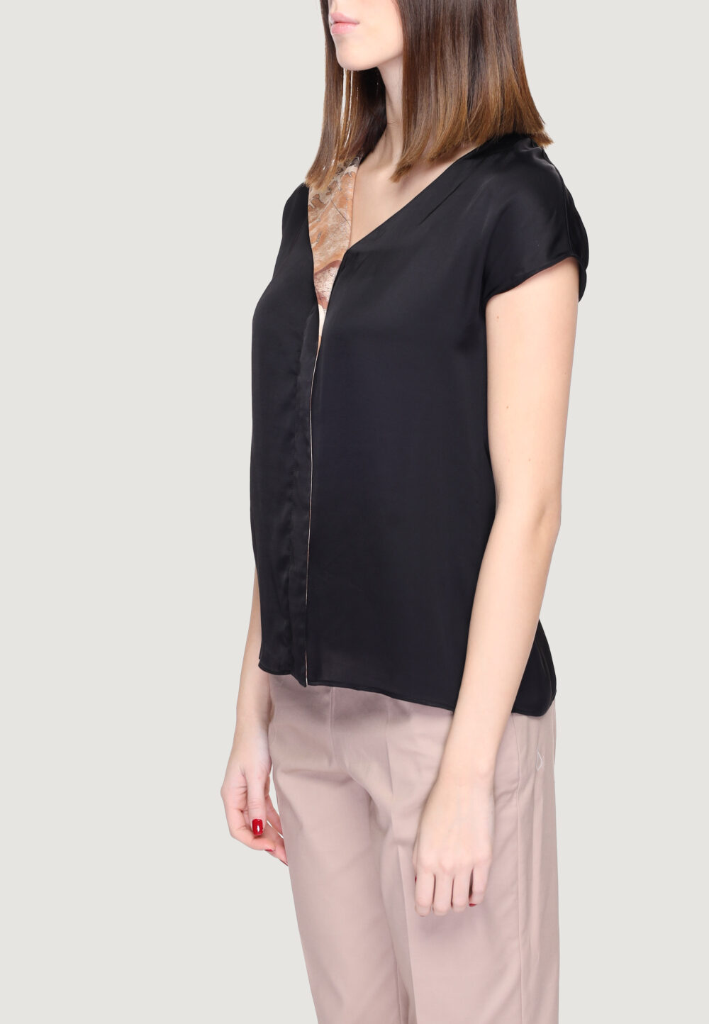 Blusa manica corta Alviero Martini Prima Classe Nero - Foto 3