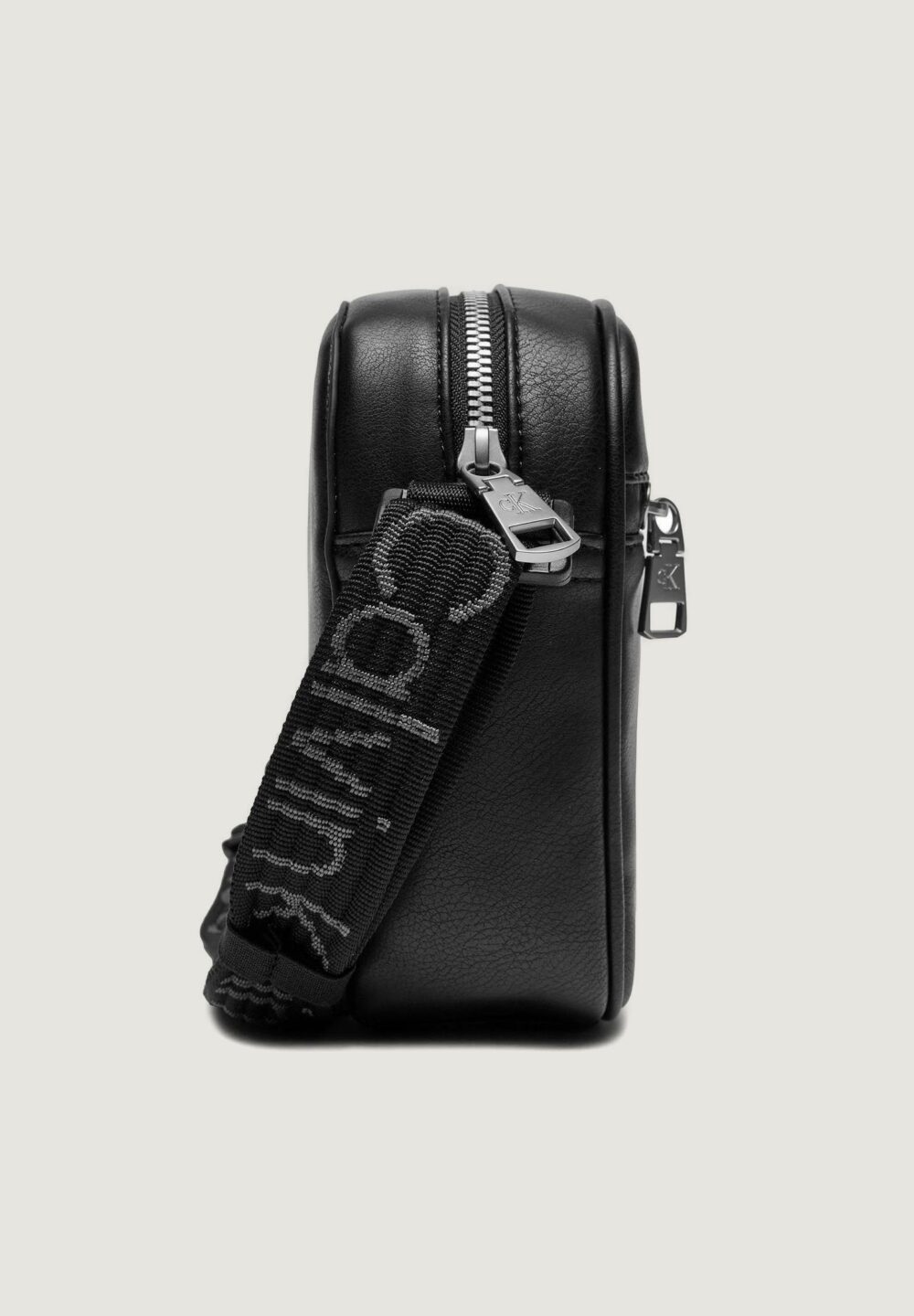 Tracolle Calvin Klein ultralight sq camera 18 pu Nero - Foto 4