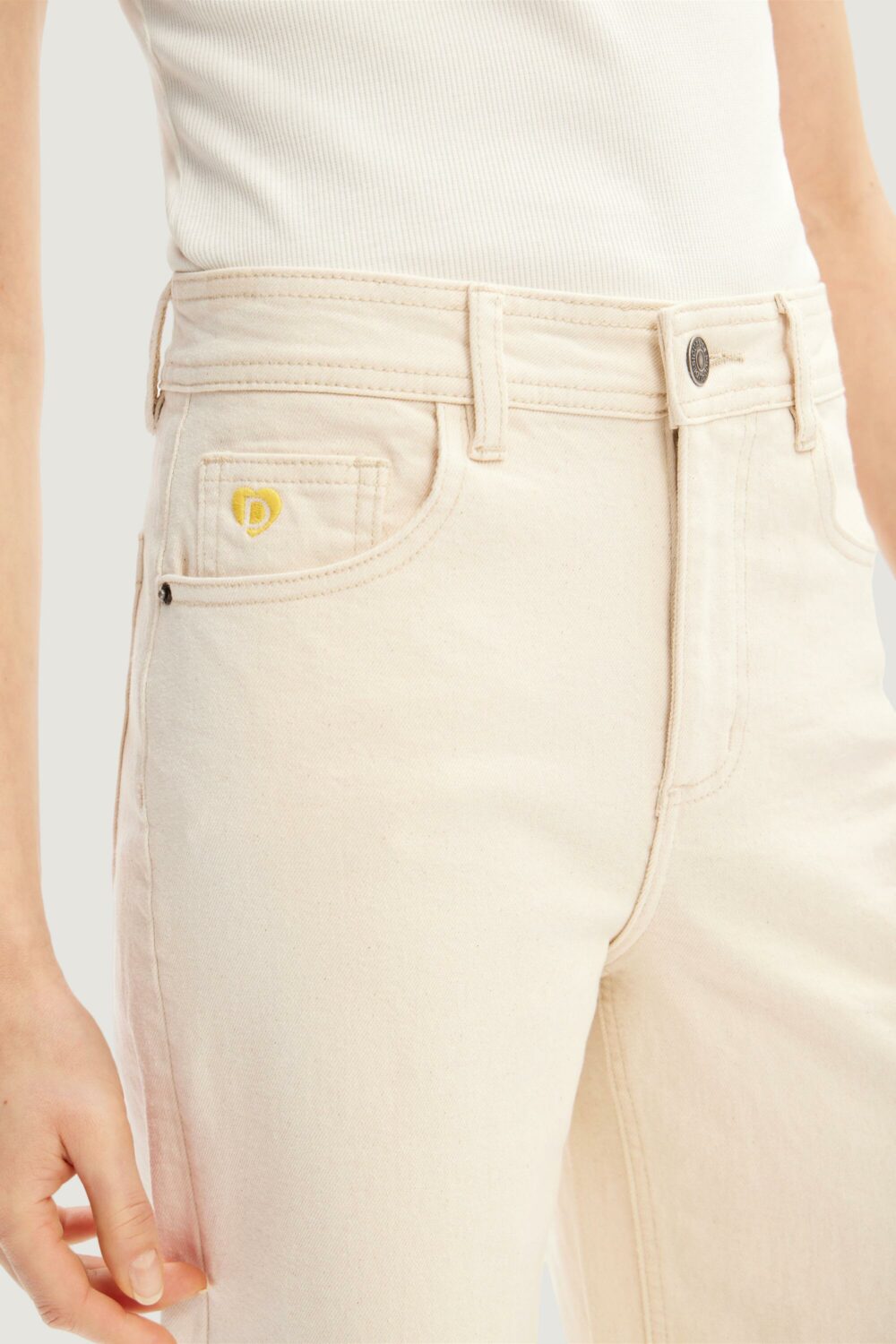 Jeans mom Desigual denvere Beige chiaro - Foto 4