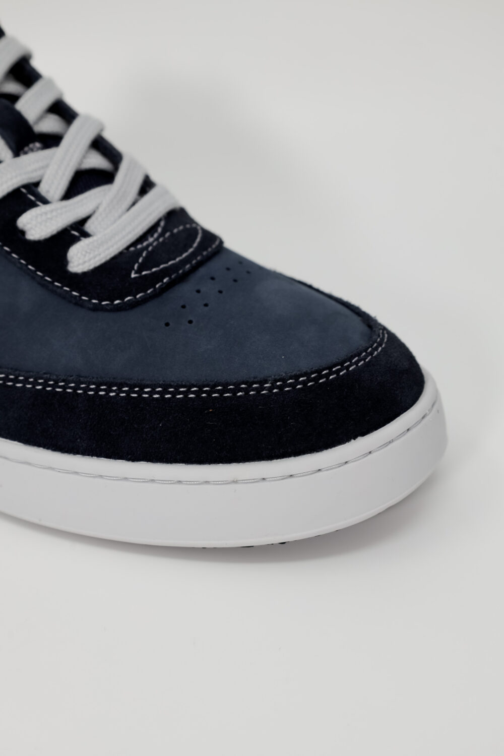 Scarpe eleganti Clarks courtliterun nubuk Blu - Foto 3