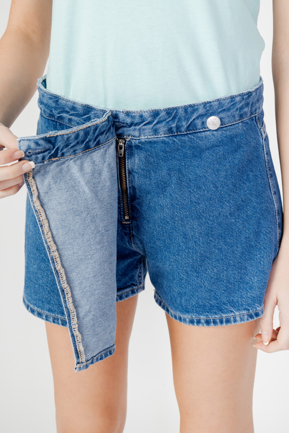 Shorts Calvin Klein Jeans wrap Denim - Foto 5