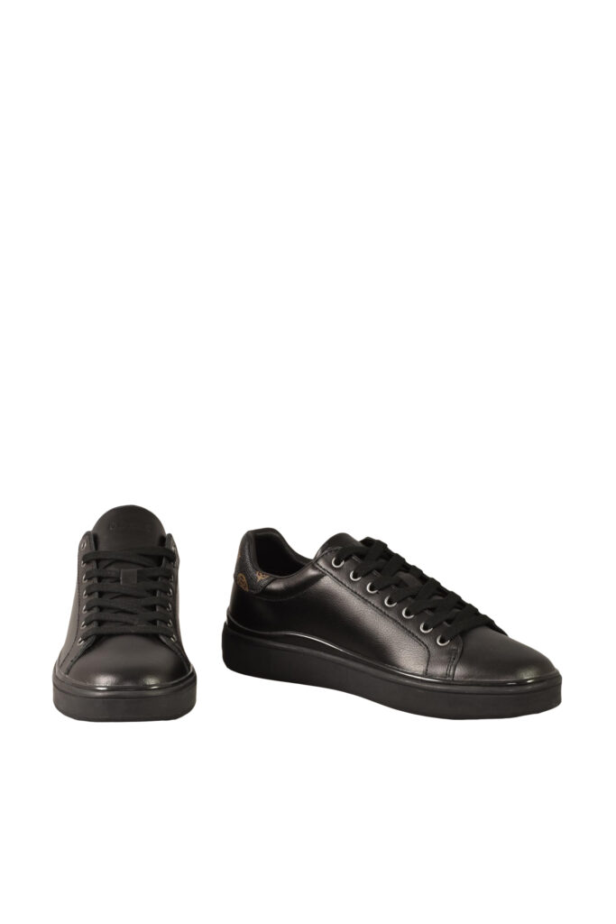 Sneakers Guess  Nero