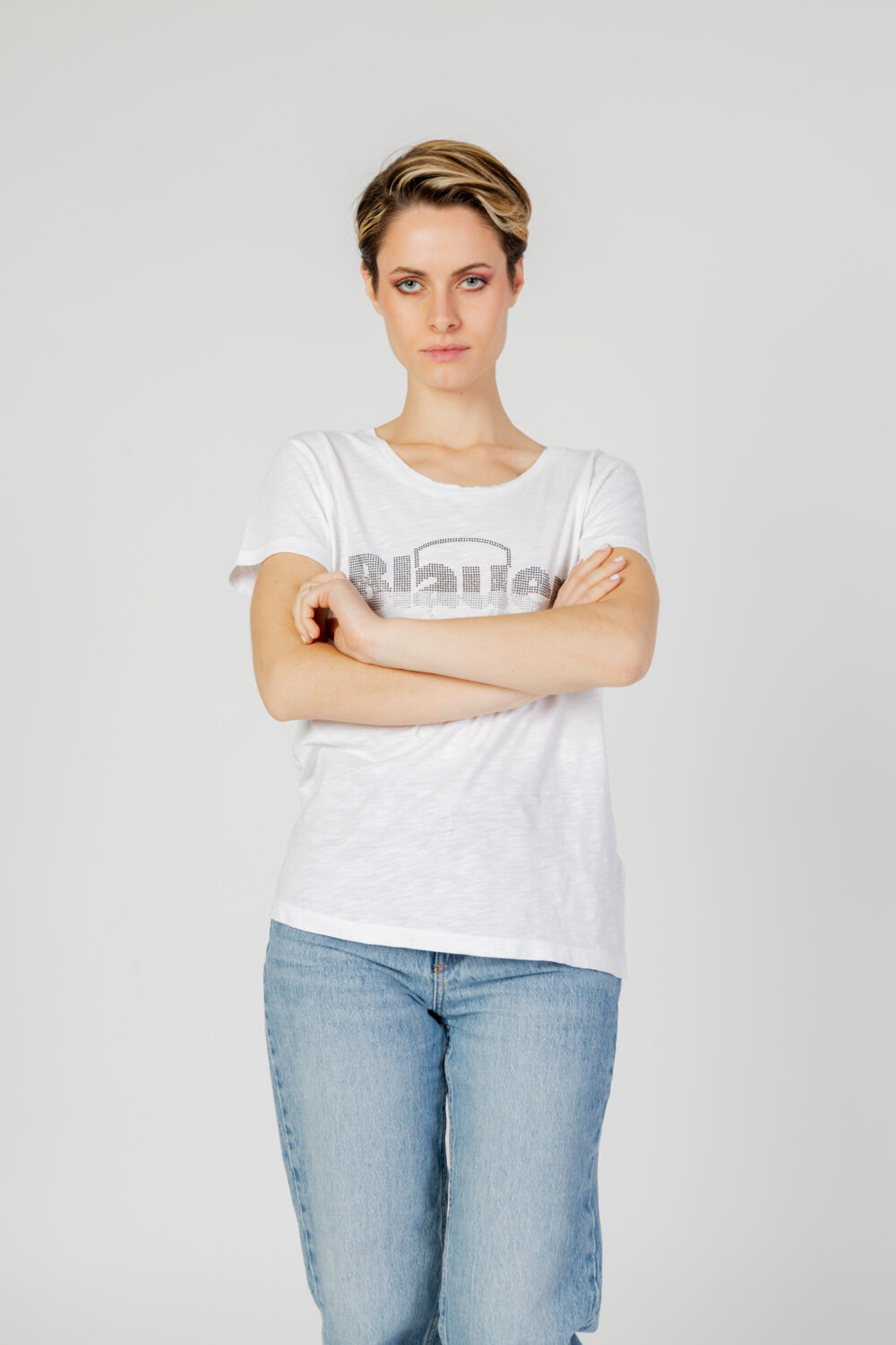 T-shirt Blauer. Bianco - Foto 1