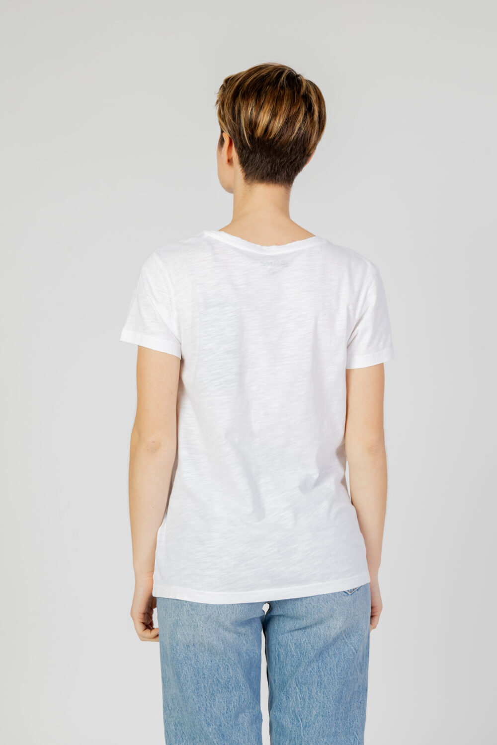 T-shirt Blauer. Bianco - Foto 3