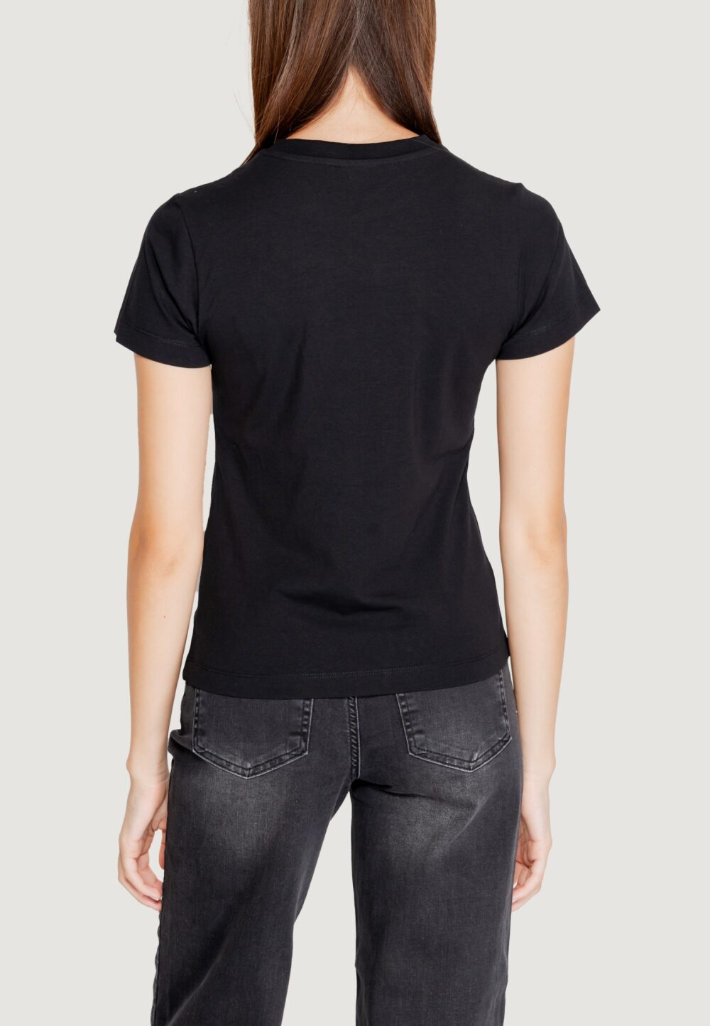 T-shirt Guess Active ann ss slim Nero - Foto 4