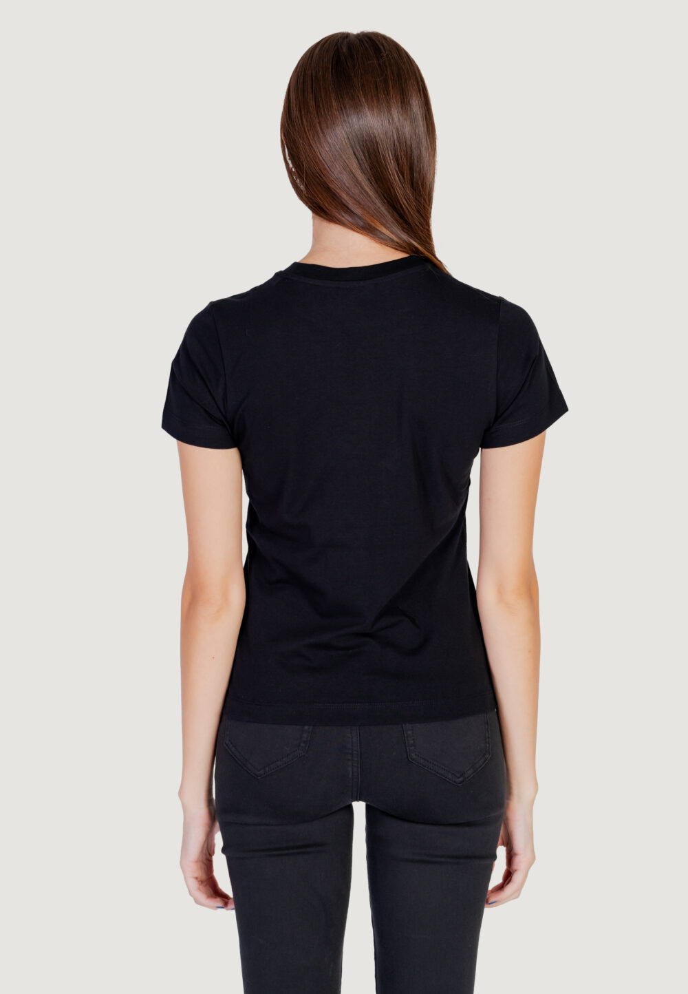 T-shirt Guess Active ann ss slim Nero - Foto 10