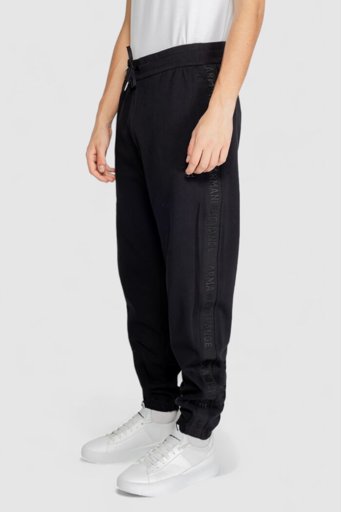 Pantaloni sportivi Armani Exchange  Nero