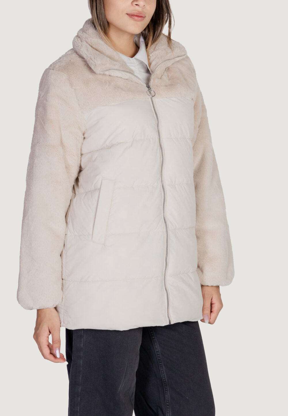 Piumino Only onlwanja fur puffer mix coat cc otw Beige chiaro - Foto 4