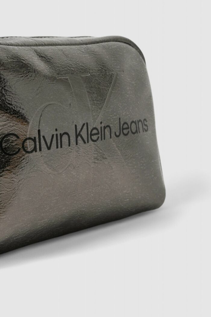 Borsa Calvin Klein Jeans sculpted camera bag Antracite