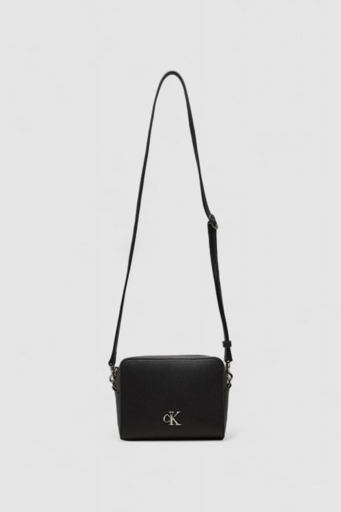 Borsa Calvin Klein Jeans minimal monogram camera bag Nero