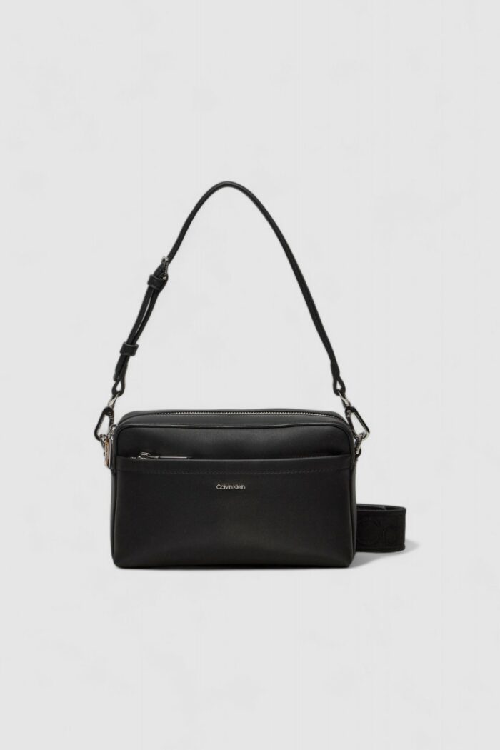 Borsa Calvin Klein ck must convertible camera bag Nero