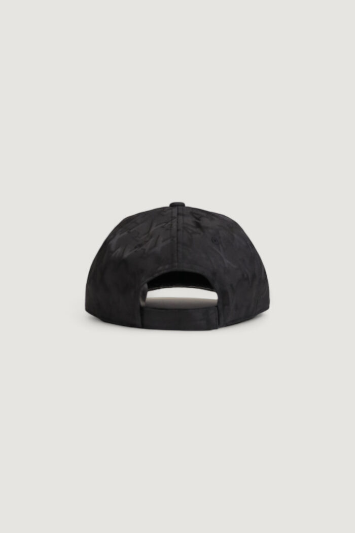 Cappello con visiera Armani Exchange  Nero