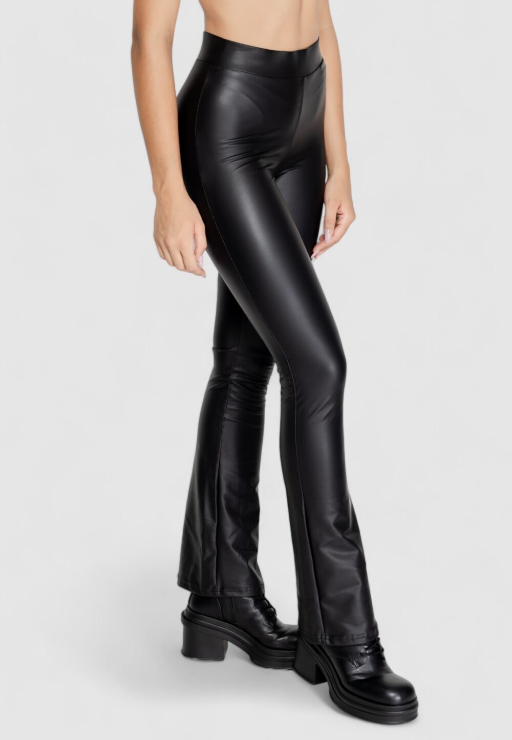 Leggings Only onlcool coated flared pant jrs Nero - Foto 6