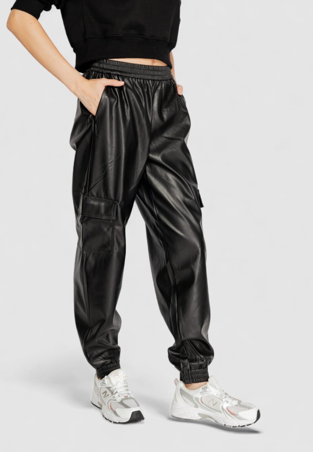 Pantaloni Only onlfaduma-tana mw faux lea cargo cc Nero - Foto 6