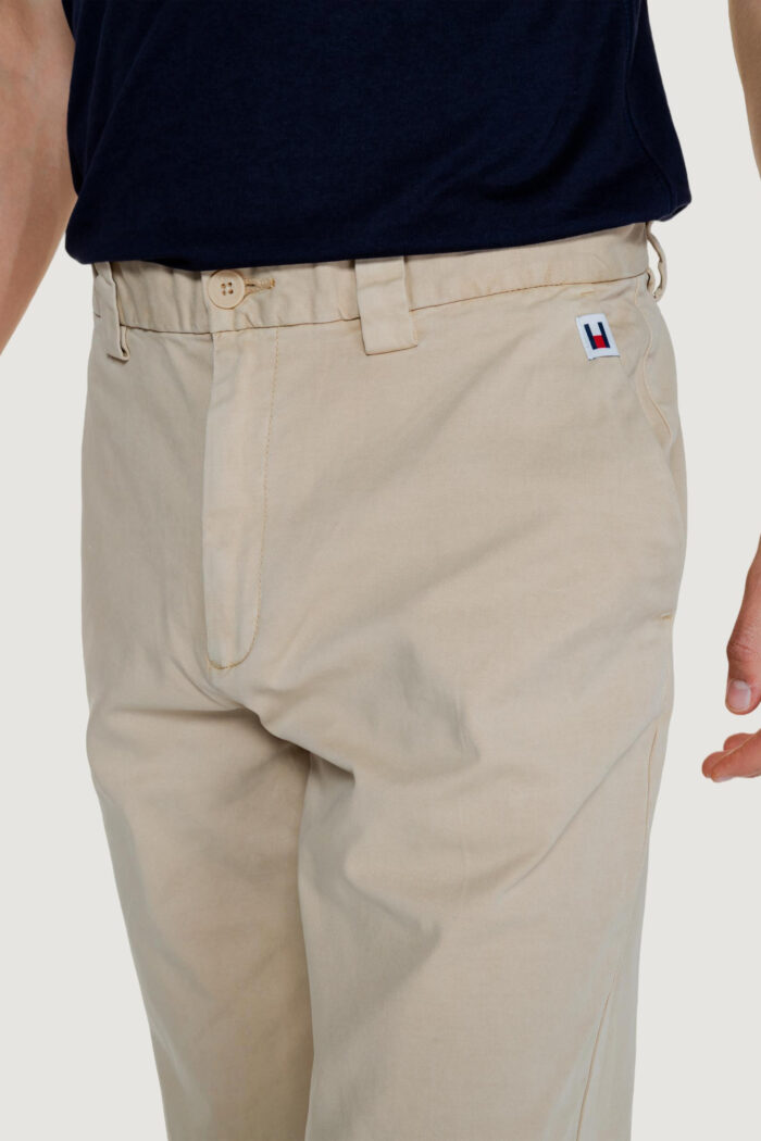 Pantaloni Tommy Hilfiger Jeans tjm dad lightweight Oro