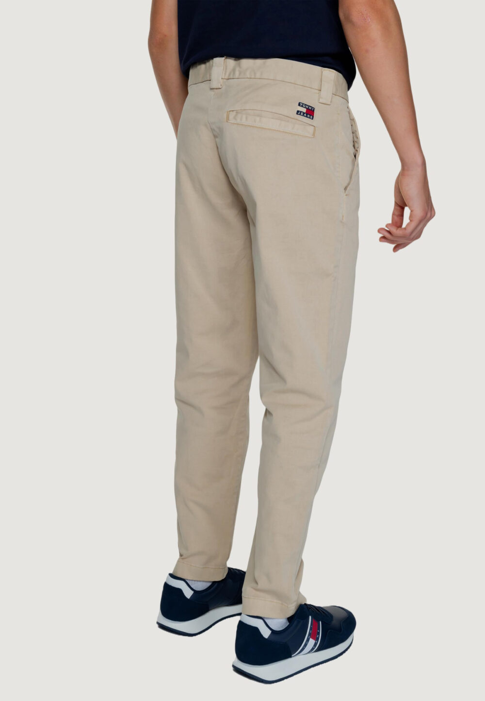 Pantaloni Tommy Hilfiger Jeans tjm dad lightweight Oro - Foto 3