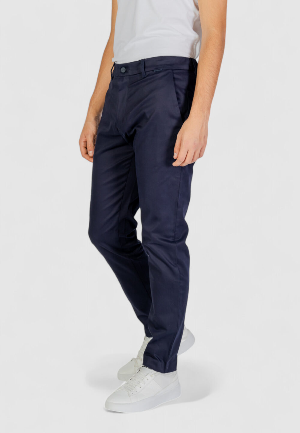 Pantaloni tapered Calvin Klein sateen stretch Blue scuro - Foto 3