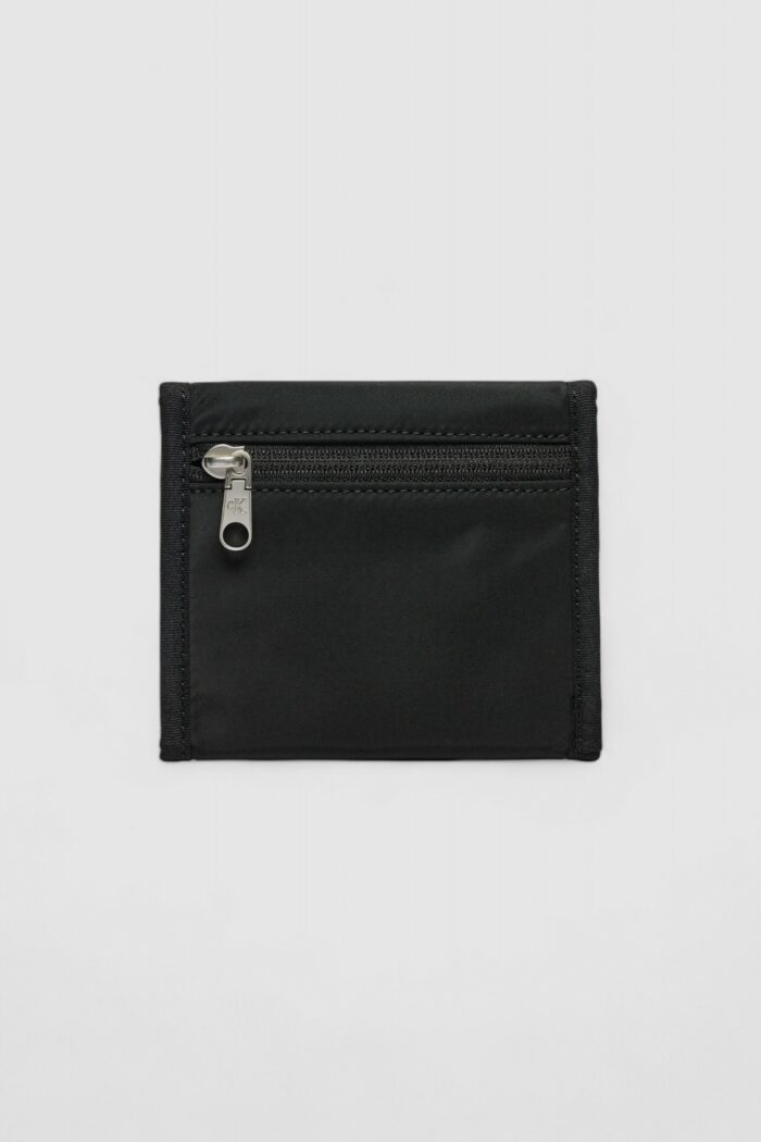 Portafoglio con portamonete Calvin Klein Jeans over webbing velcro wallet Nero