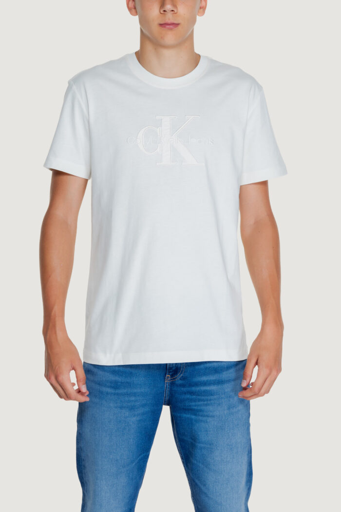 T-shirt Calvin Klein Jeans monologo applique Panna