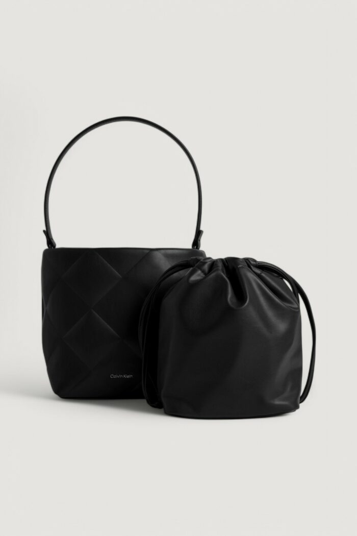 Borsa Calvin Klein diamond quilt bucket Nero