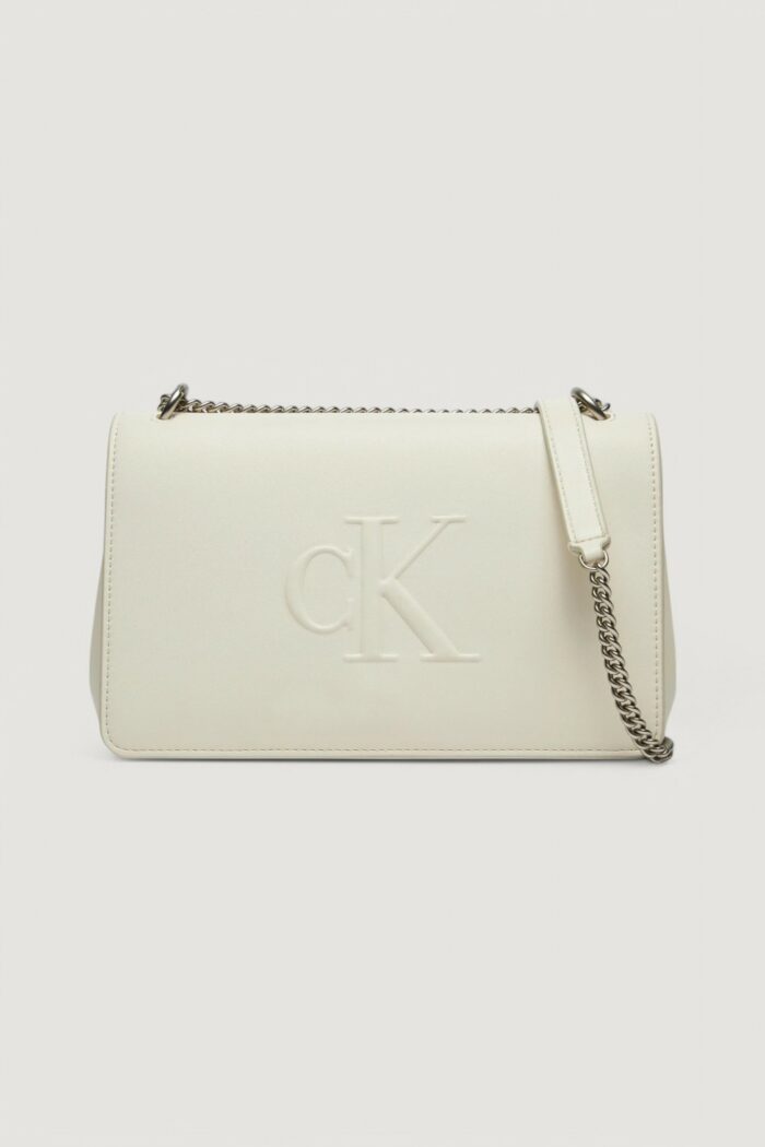 Borsa Calvin Klein sculpted ew flap25 deboss Panna