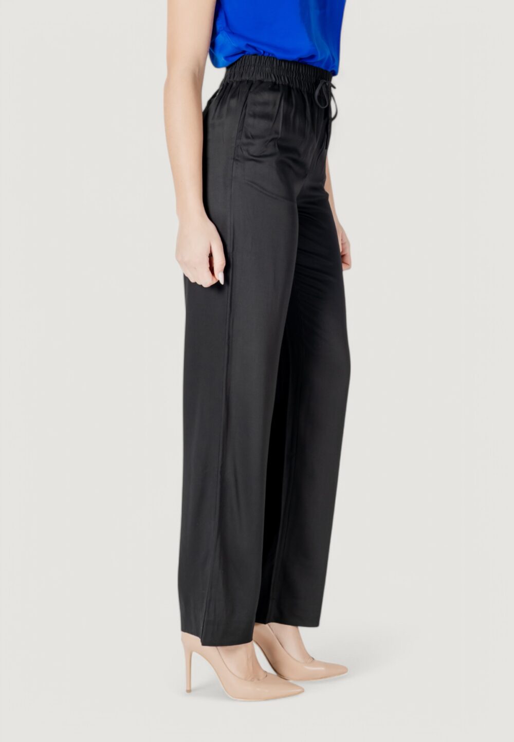 Pantaloni a palazzo Calvin Klein Jeans viscose satin utilit Nero - Foto 4