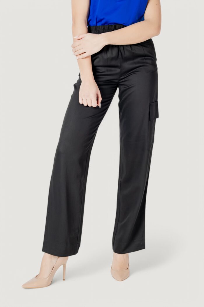 Pantaloni a palazzo Calvin Klein Jeans viscose satin utilit Nero