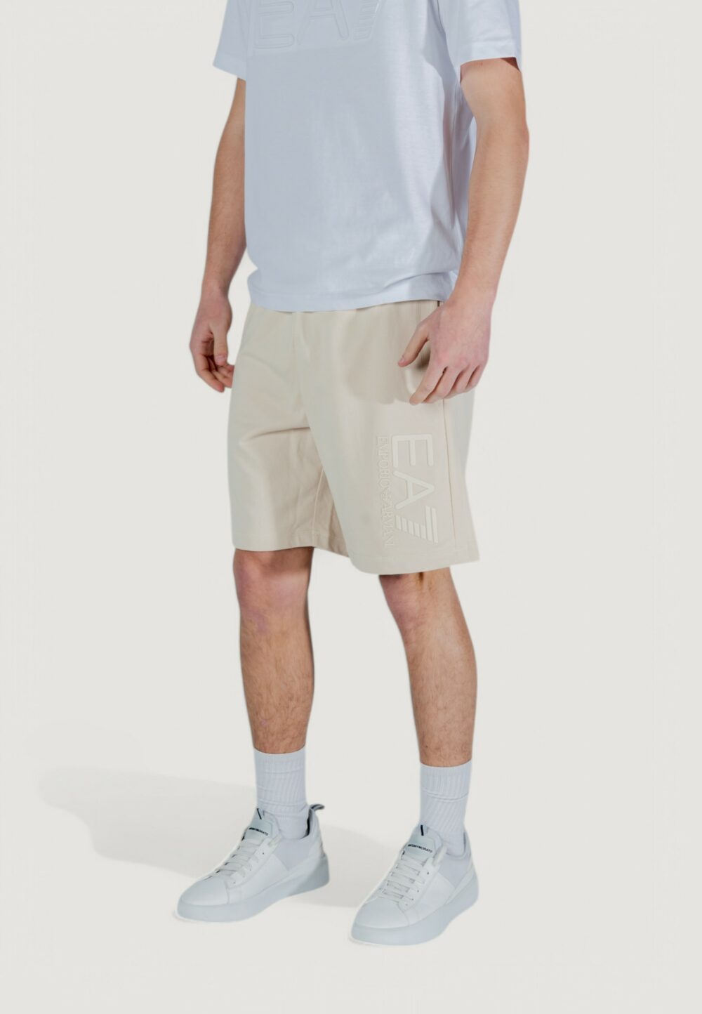Bermuda sportivi EA7 Beige chiaro - Foto 2