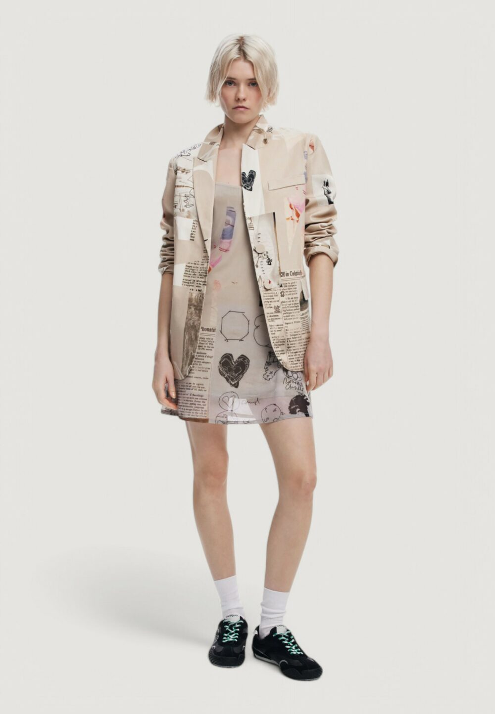 Giacca Desigual ame_newspaper collage_lacroix Beige chiaro - Foto 2