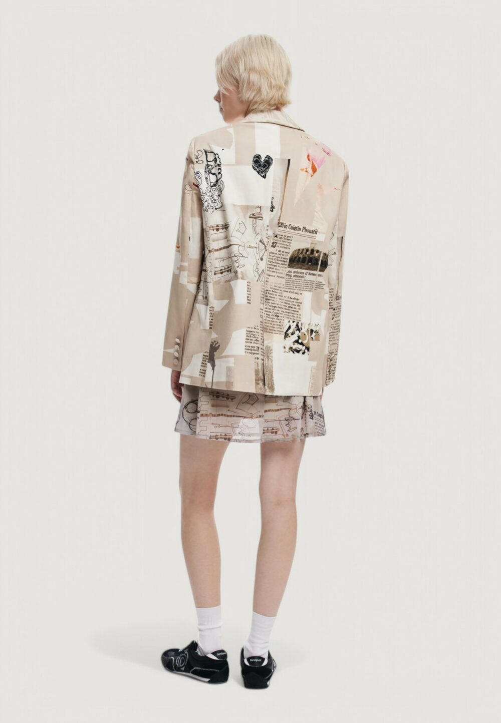 Giacca Desigual ame_newspaper collage_lacroix Beige chiaro - Foto 3
