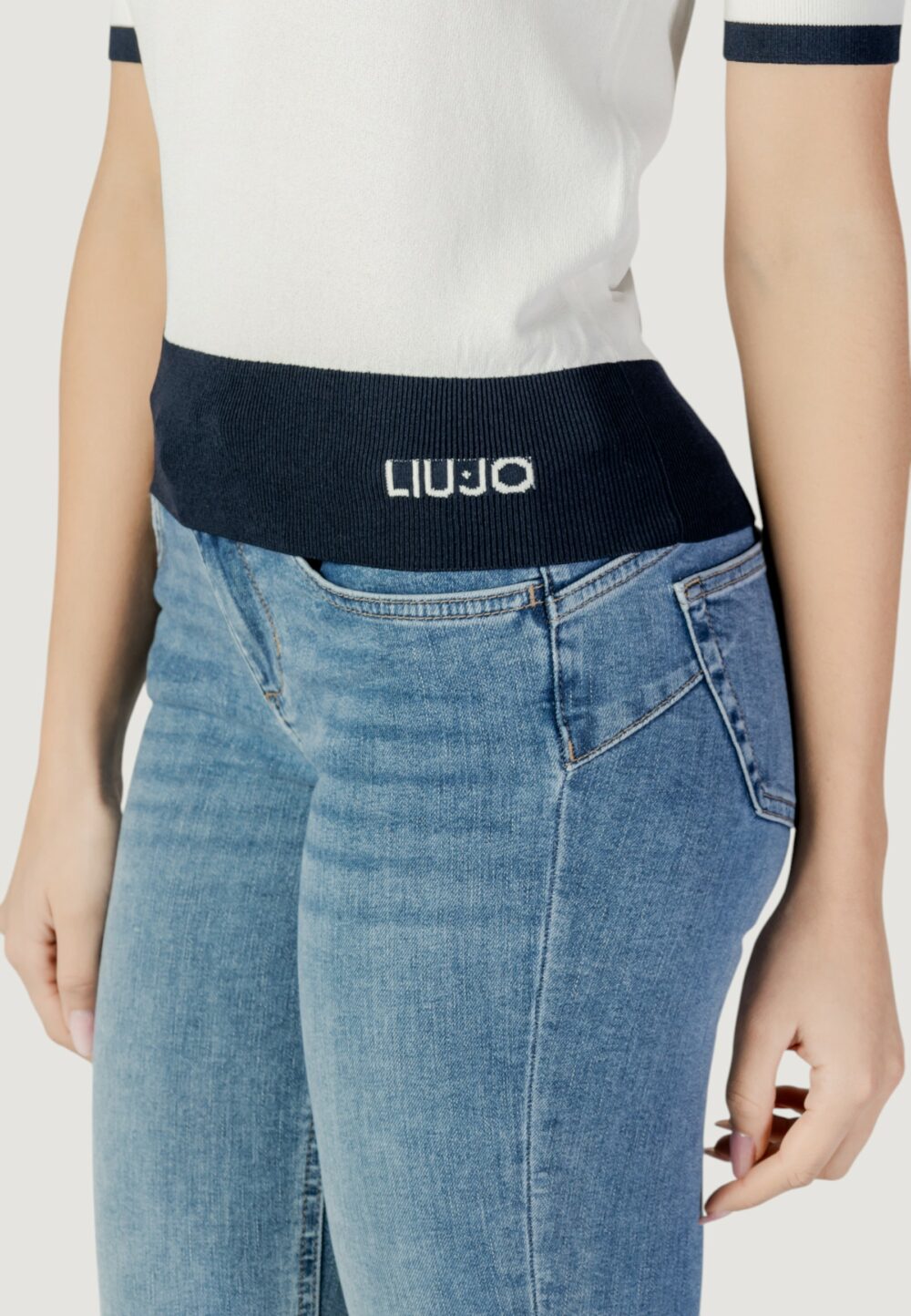 Maglia in filo manica corta Liu-Jo ecs chiusa m/c Latte - Foto 5