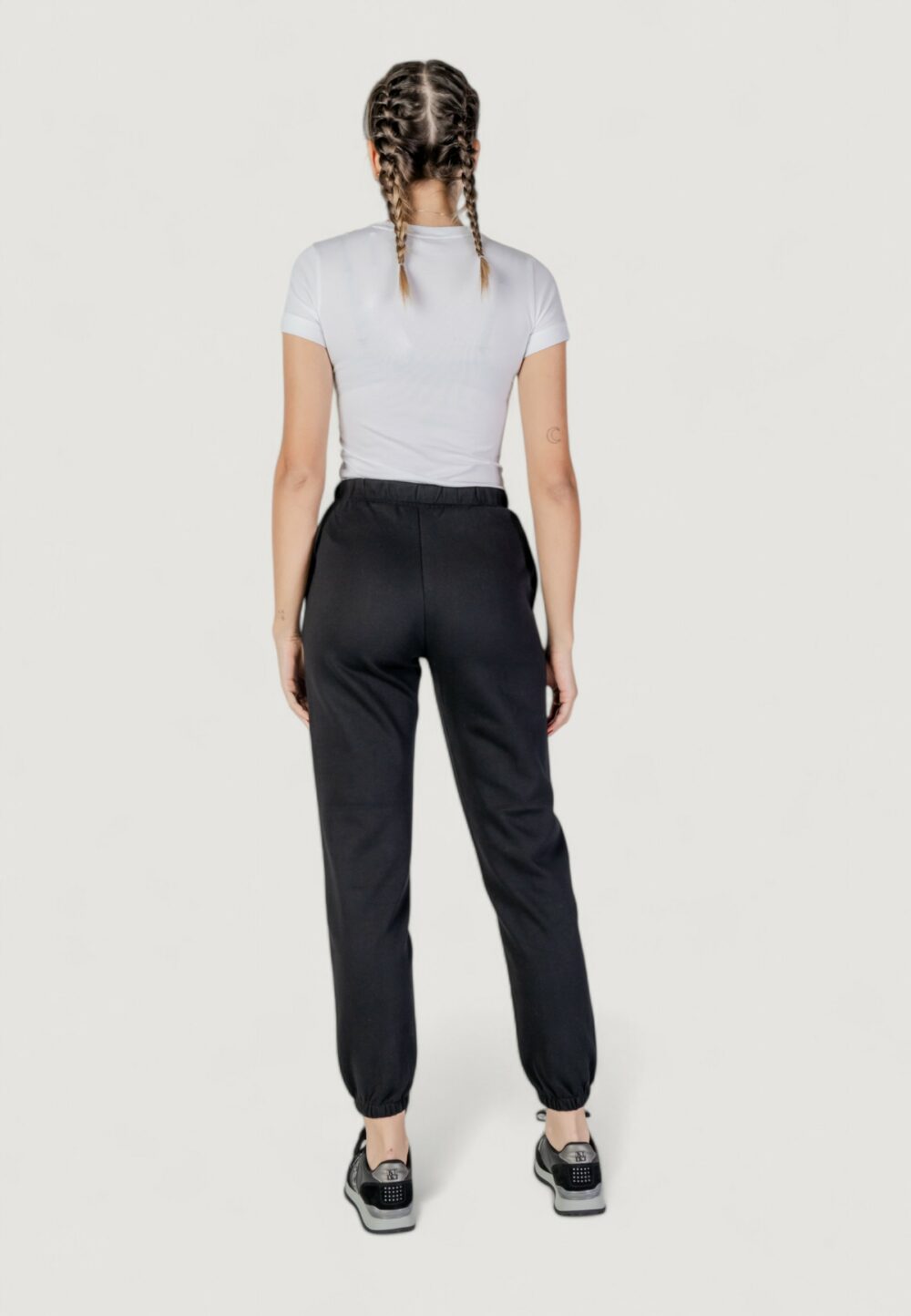 Pantaloni sportivi Guess Active roberta cuff Nero - Foto 4