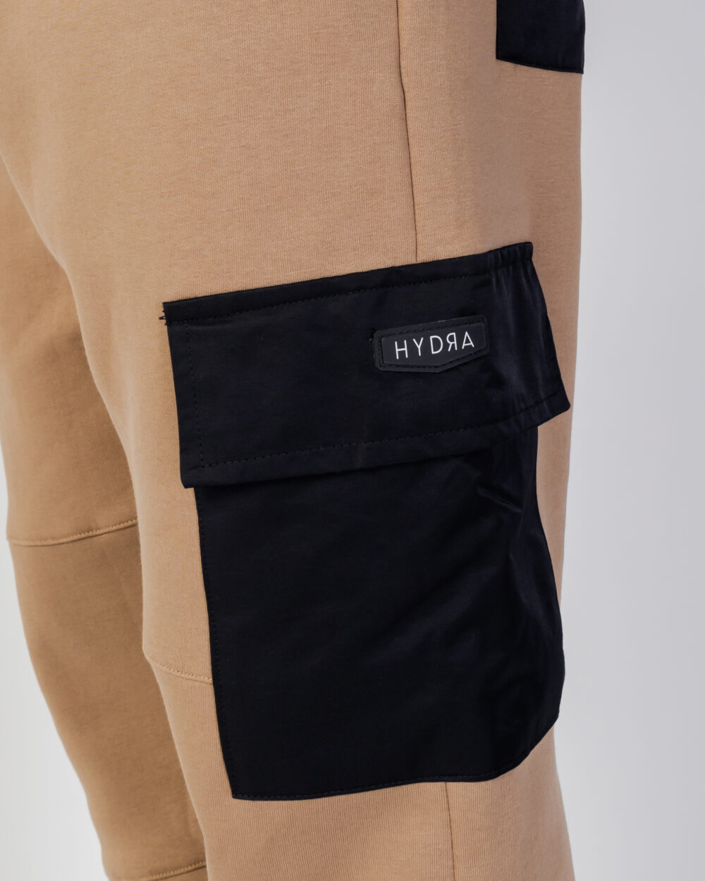 Pantaloni sportivi Hydra Clothing con patch Beige scuro - Foto 3