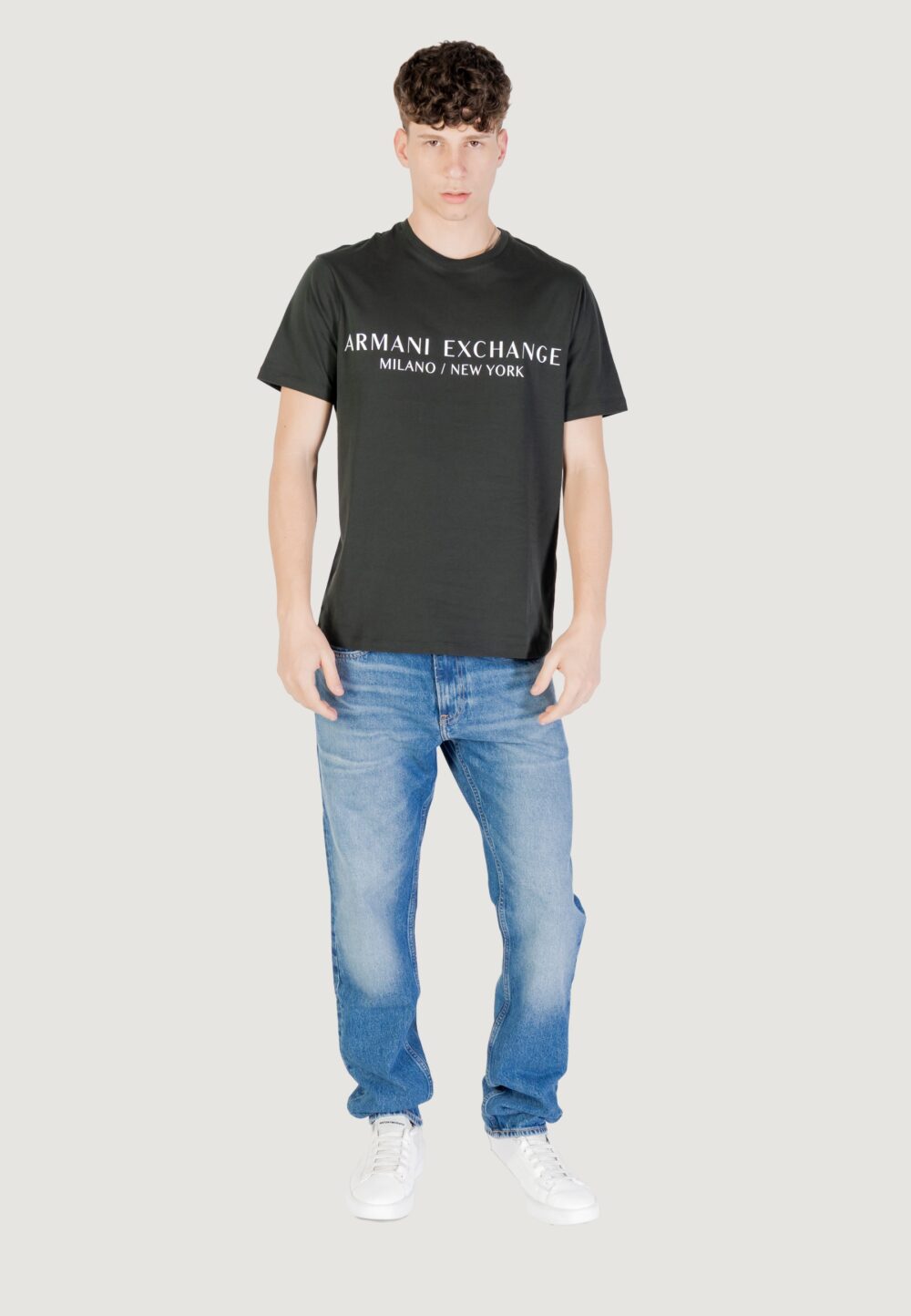 T-shirt Armani Exchange Verde Scuro - Foto 7