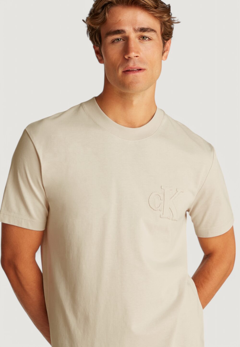 T-shirt Calvin Klein Jeans ck applique tee Beige - Foto 2