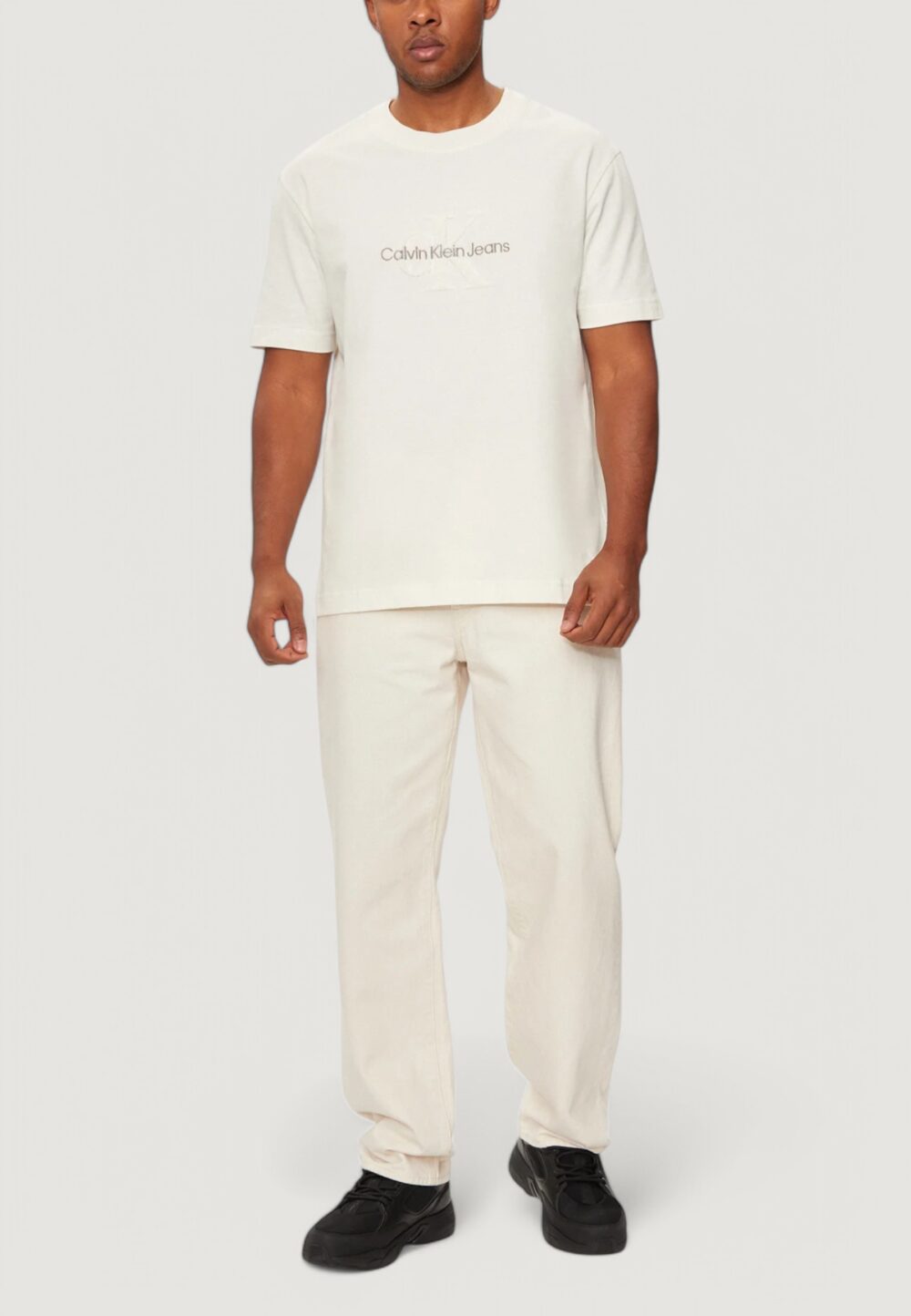T-shirt Calvin Klein Jeans chenille monologo te Beige chiaro - Foto 3