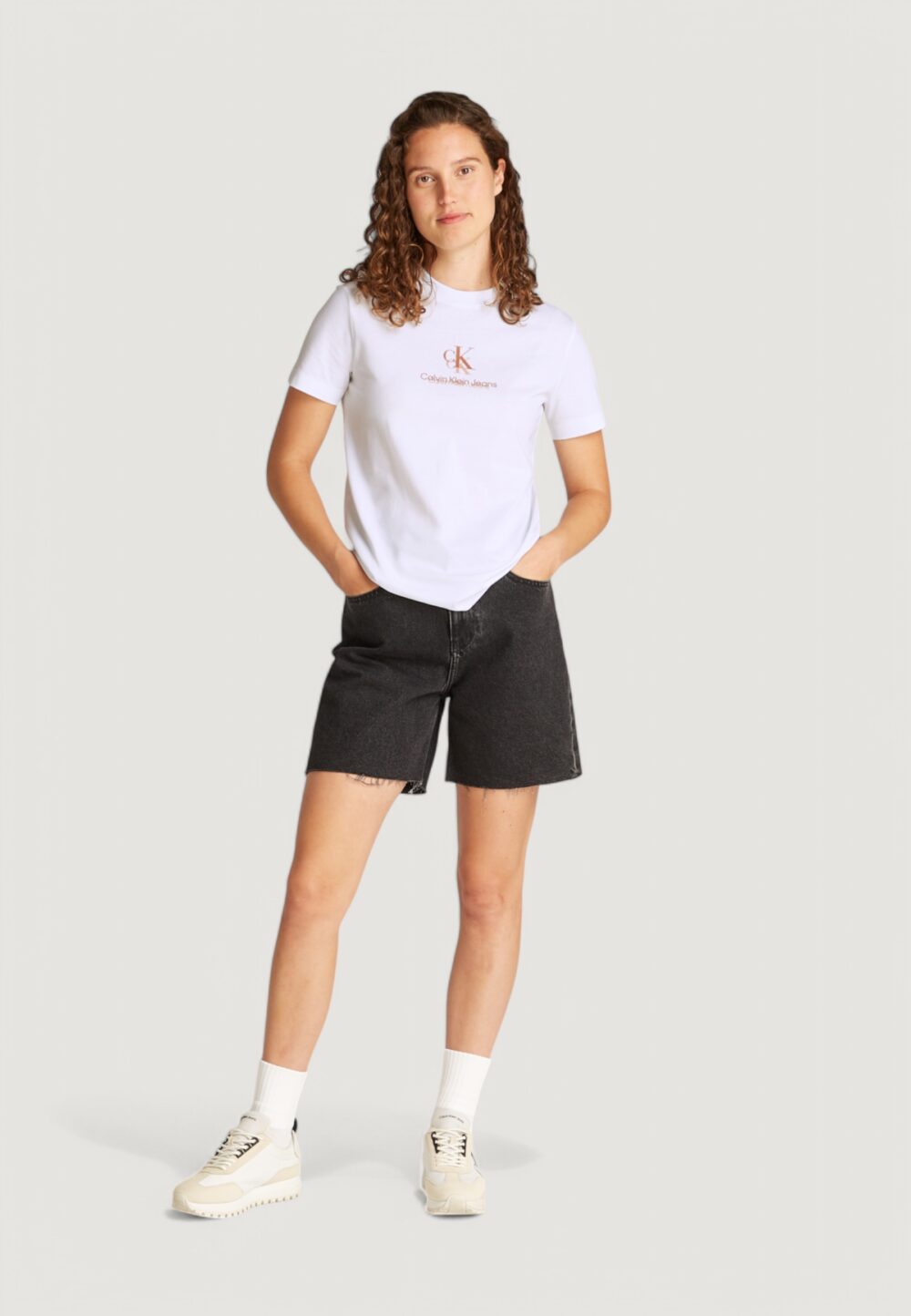 T-shirt Calvin Klein Jeans shadow graphic regular Bianco - Foto 3