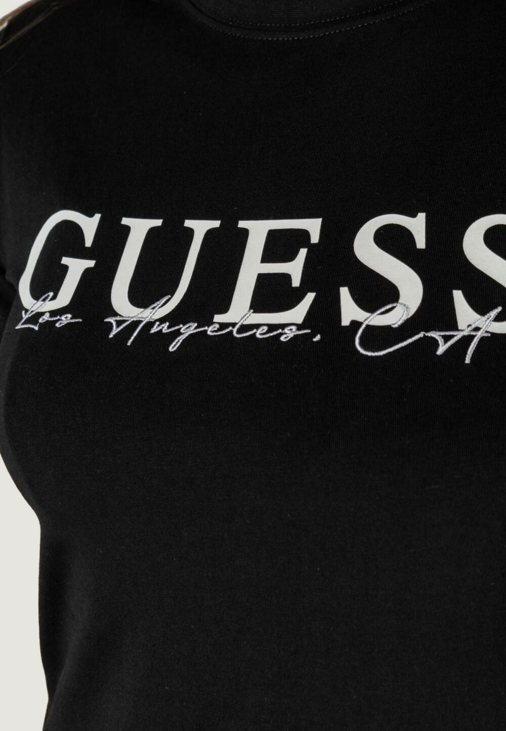 T-shirt Guess Active kamelie cn Nero - Foto 8
