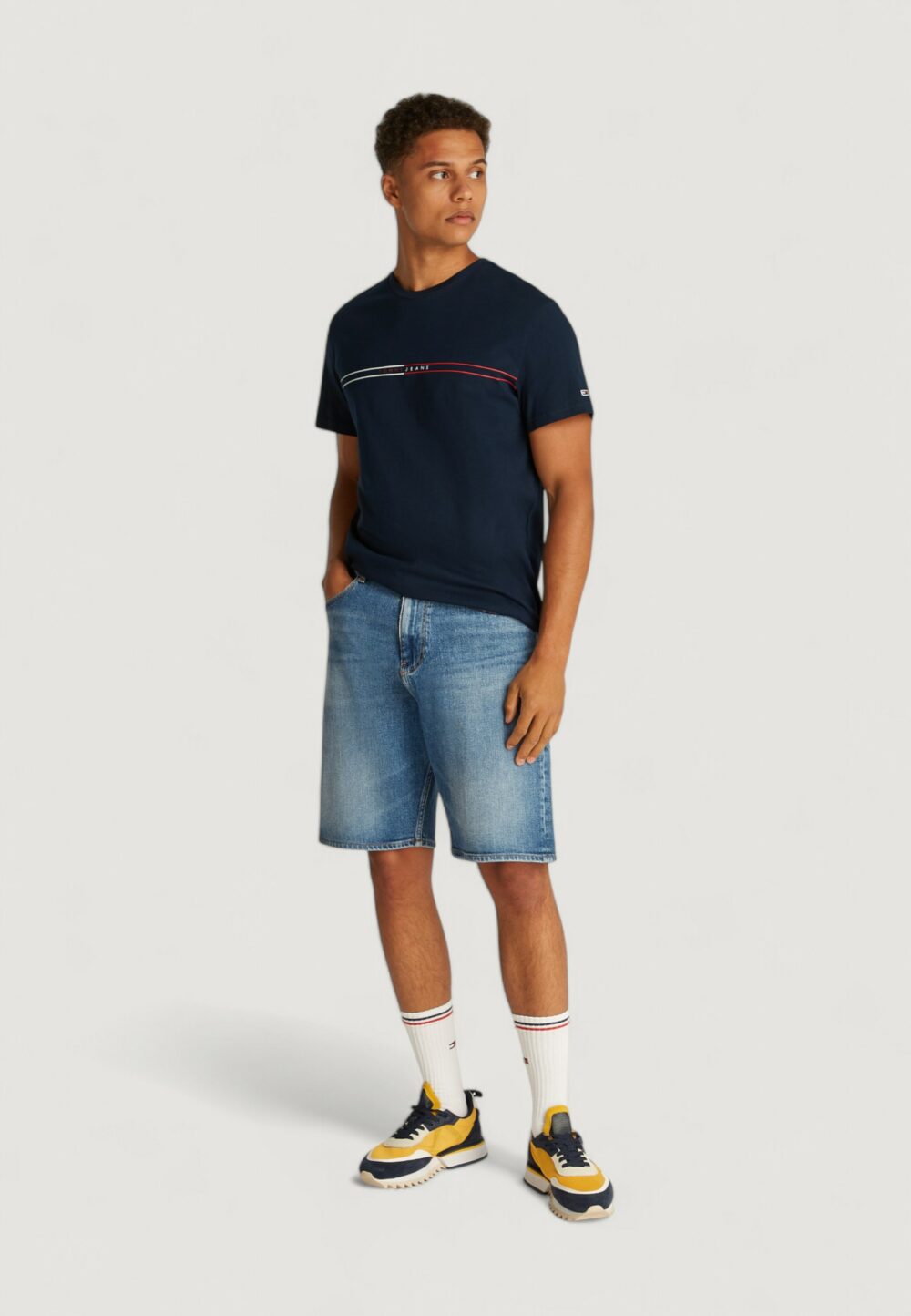 T-shirt Tommy Hilfiger Jeans tjm entry graphic Blu - Foto 5