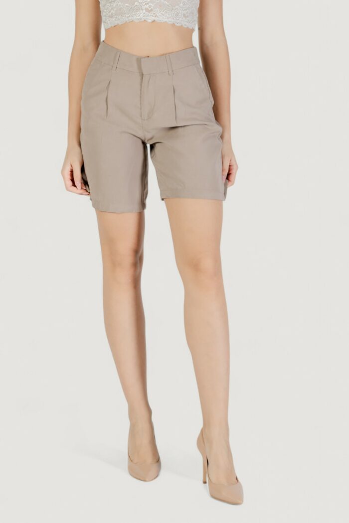 Shorts Only onlaris life mw long short cc wvn Beige