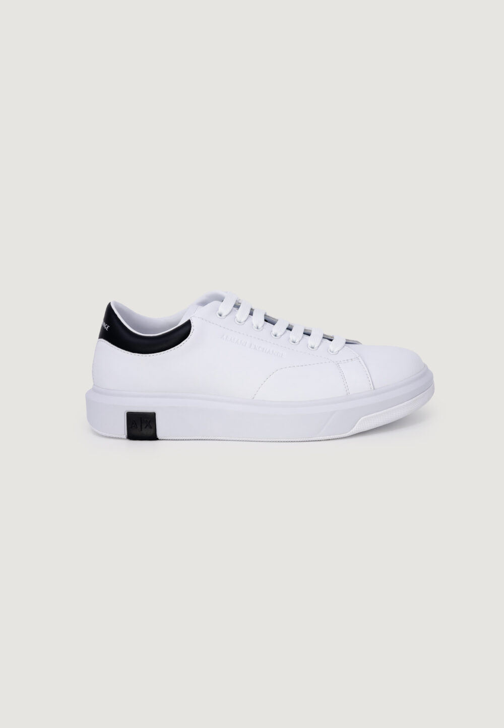 Sneakers Armani Exchange imballo originale danneggiato - prodotto integro Bianco - Foto 1